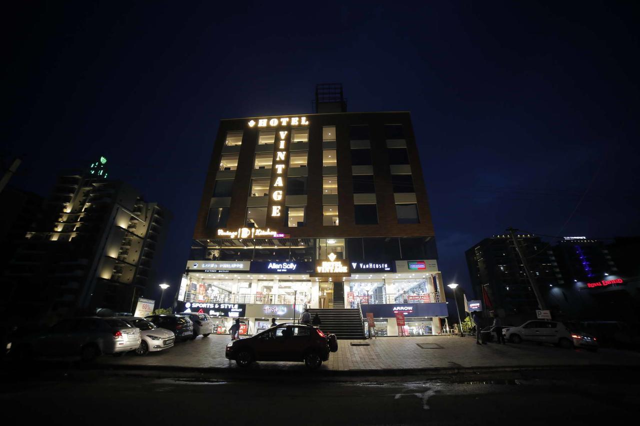 Hotel Vintage Zirakpur Chandigarh Panchkula Extérieur photo